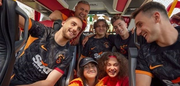 Galatasaray ve Nike'dan yeni formalar