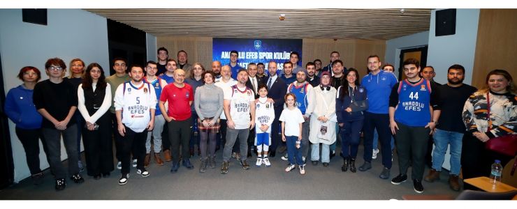 Anadolu Efes Spor Kulübü Taraftarlarıyla Buluştu…