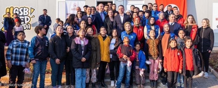 UNICEF ve Netflix güç birliğiyle ile GENÇ ALAN