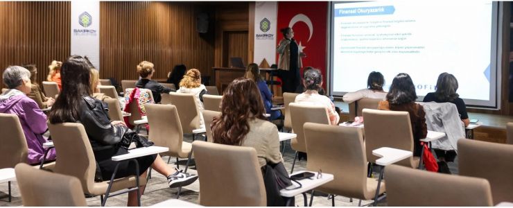 “Kadın İşi Girişim” kadın girişimcileri destekliyor