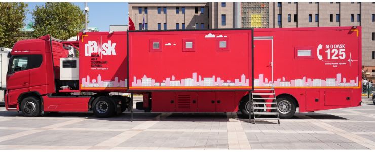 DASK Tırı İstanbul Meydanlarında Vatandaşlarla Buluşuyor