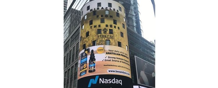  BEE'O, NASDAQ binasındaki reklam çalışması ile büyük ilgi gördü