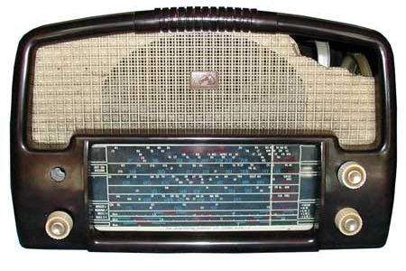 Ergüder Tırnova'dan radyo programı...