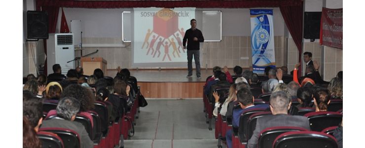 Anadolu Vakfı, 55 binin üzerinde öğretmene ulaştı 