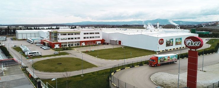 Eker, halkın süt ürünleri ihtiyacını karşılamak için üretime devam ediyor 
