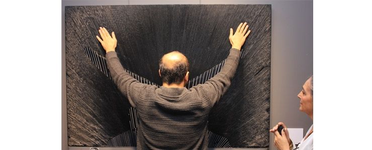 Filli Boya görme engelli bireyler için daha fazla sanat diyor 