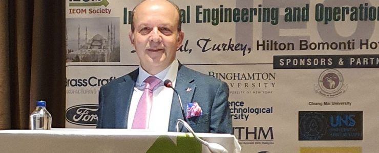 Dr.Yılmaz Argüden'e Seçkin liderlik Ödülü