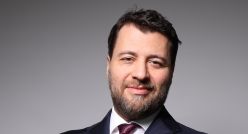 EMRE TEZMEN Pusula ve Katılımevim&rsquo;de yönetimde