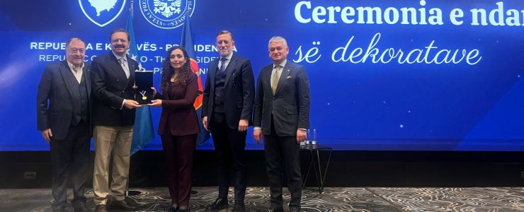 RİFAT HİSARCIKLIOĞLU&rsquo;NA  KOSOVA CUMHURBAŞKANLIĞI MADALYASI