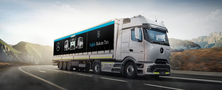 Mercedes-Benz Türk&rsquo;ün  Sağlık Bakım Tırı'na 4 ödül